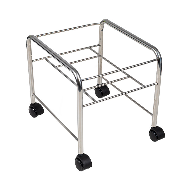 Straight pedicure tray with chrome wheels