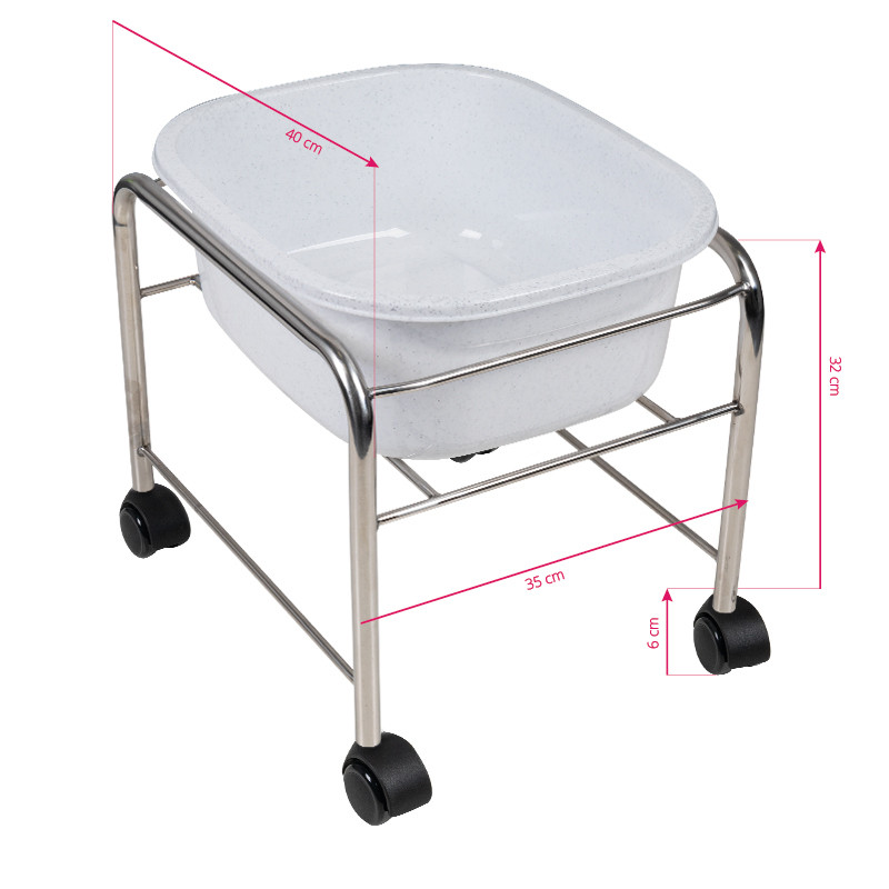 Straight pedicure tray with chrome wheels