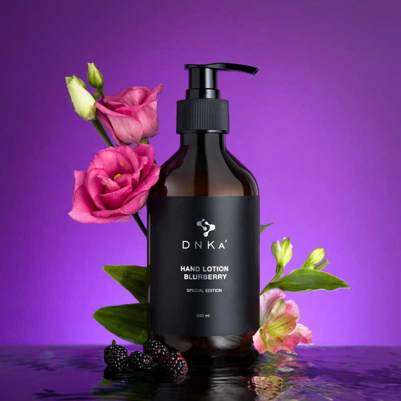 Niisutav kätekreem Special Edition DNKa BlurBerry - 300 ml